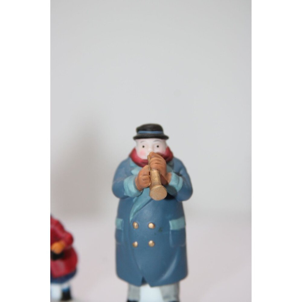 Dept 56 Christmas in the City - Street Musicians - Picture 4 of 6